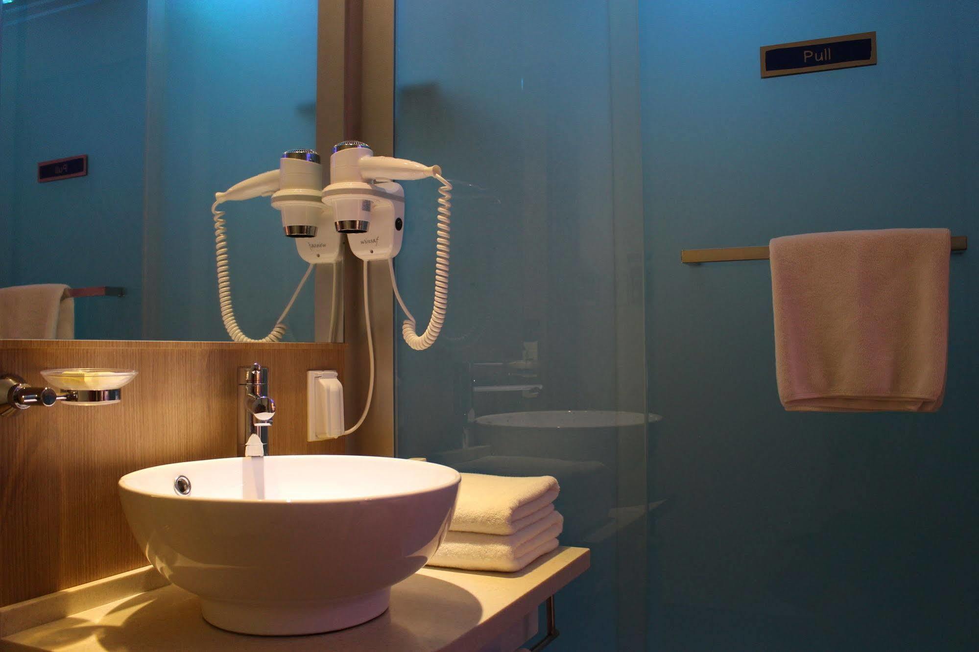 Ibis Budget Ambassador Dongdaemun 2*