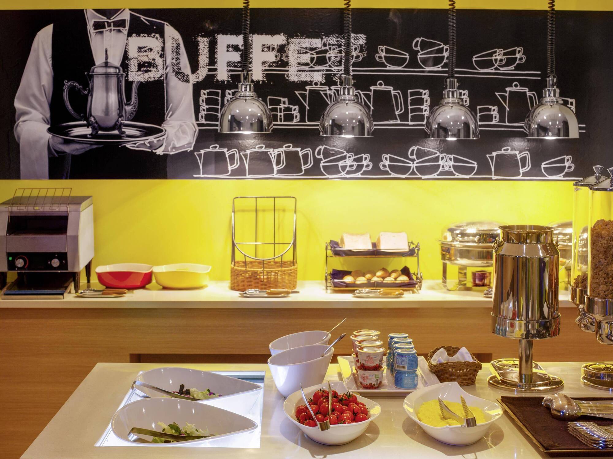 Ibis Budget Ambassador Dongdaemun 2*